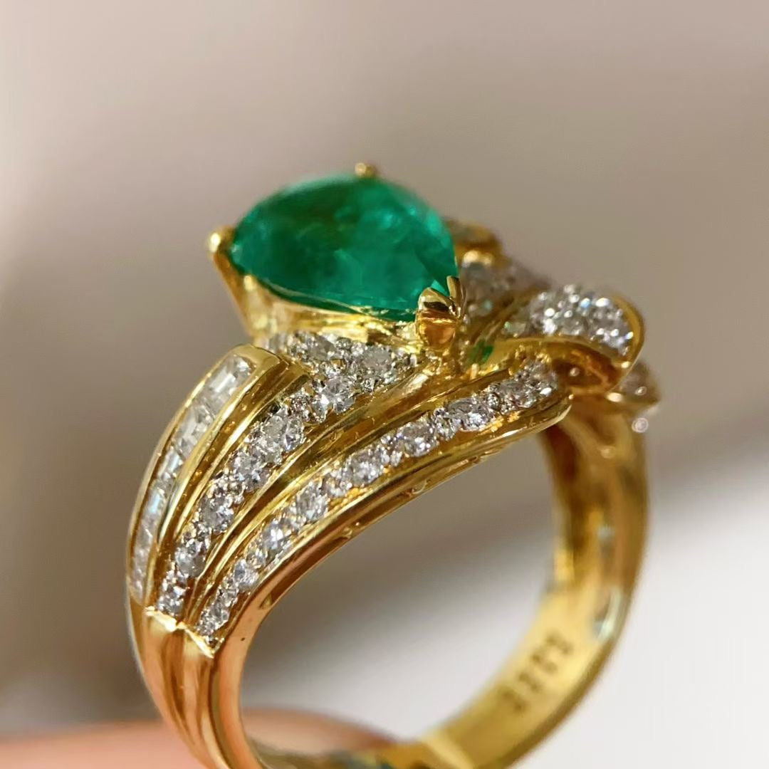 Emerald ring