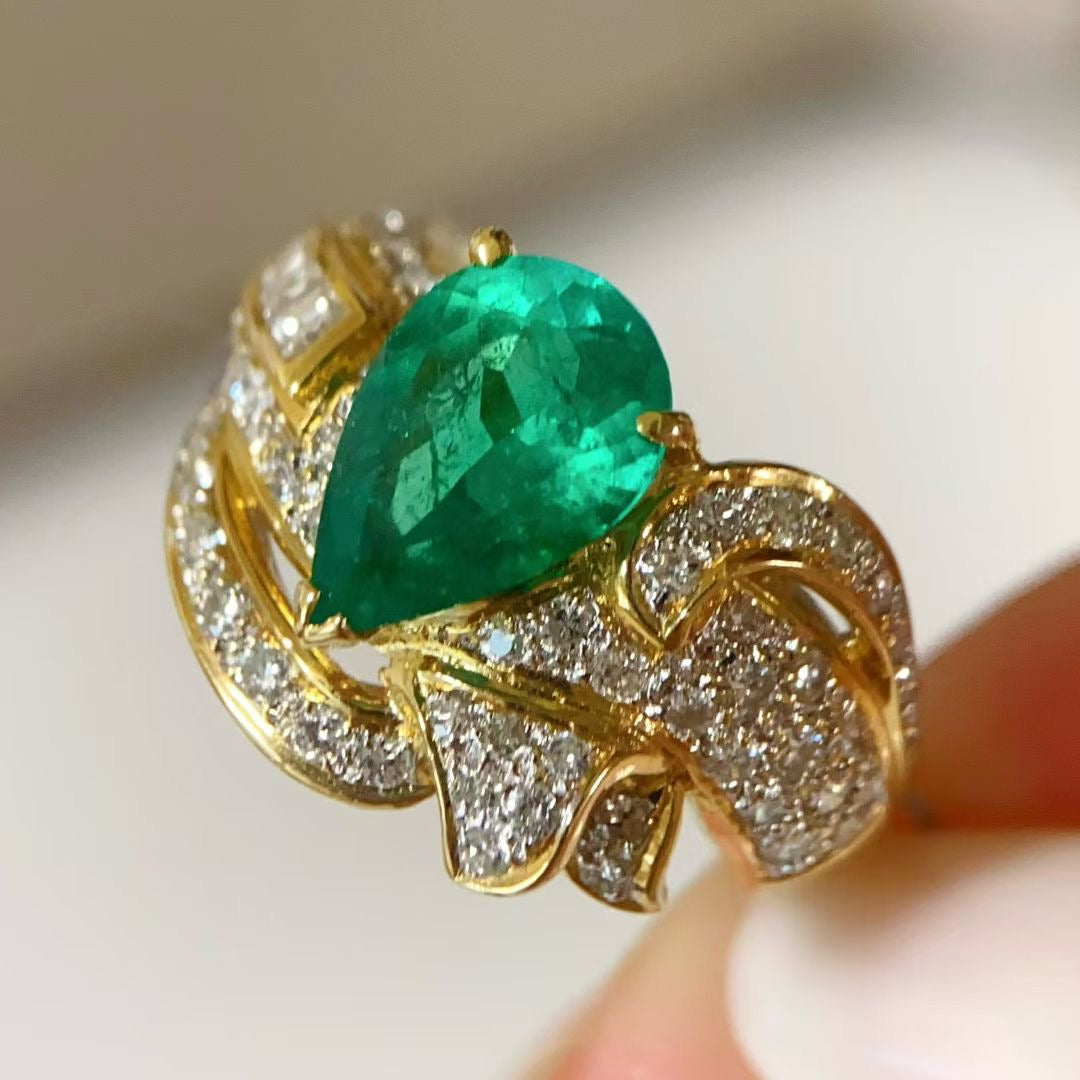 Emerald ring