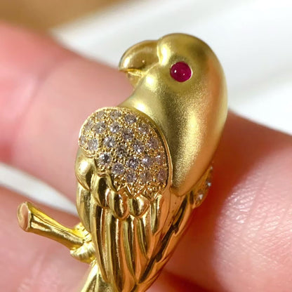 Parrot brooch