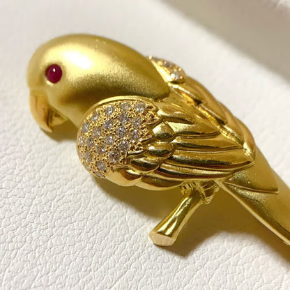 Parrot brooch