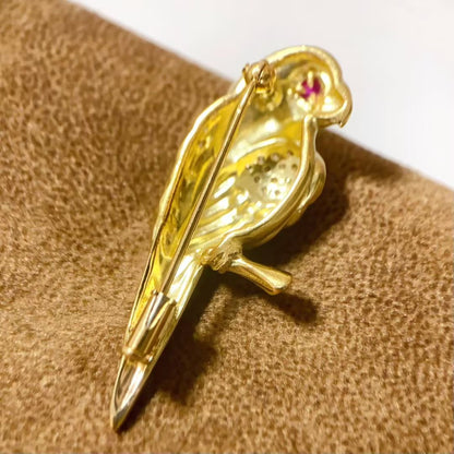 Parrot brooch